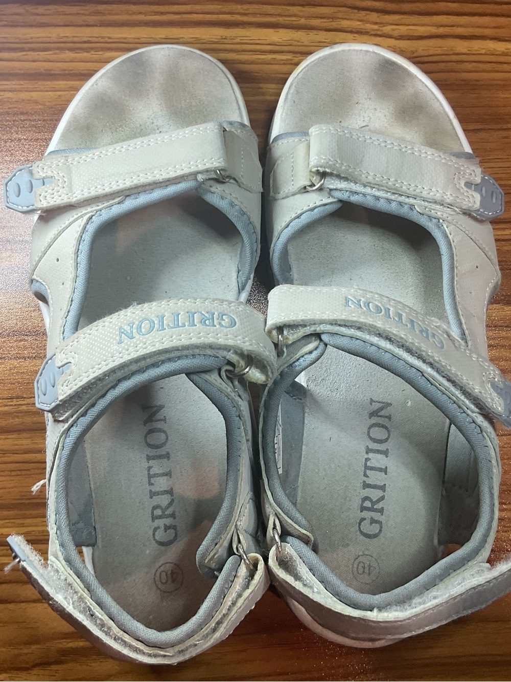 Children's Light Gray Strap Sandals